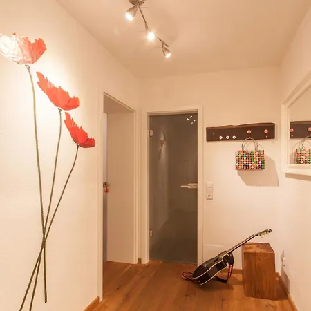 Zentrales City-apartment Mit Blick Ins Gruene *