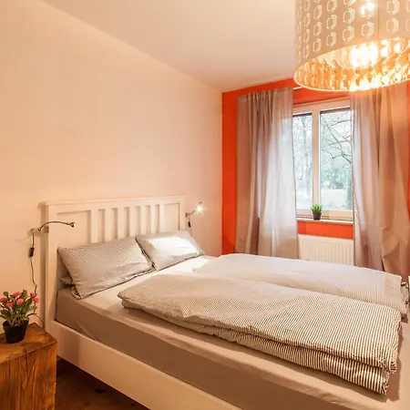 Lejlighed Zentrales City-apartment Mit Blick Ins Gruene